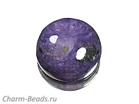 Кабошон чароита. Россия. Погрешность измерения 0, 5 - 1 мм. Микровыемки.