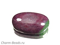 Кабошон корунда. Место добычи - Бразилия. Мелкие выемки. Погрешность измерения 0,5 - 1 мм.