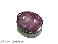 Кабошон корунда. Место добычи - Бразилия. Мелкие выемки. Погрешность измерения 0,5 - 1 мм.