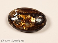 Кабошон слюды (тонированная прессовка крошки минералов). Погрешность измерения в пределах 0, 5 - 1 мм. Выемки.