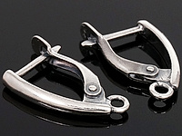 Швензы с английским замком. Основа - латунь. Качественное стойкое покрытие - серебро 925 пробы с оксидированием. Диаметр колечка 1.5 мм. Цена указана за 1 пару.