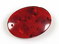 Подвеска натурального янтаря. Диаметр отверстия 1 мм.  Место добычи - Калининградская область. Выемки.